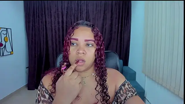 AngelaCoffee online show from October 2025 10:10:01 PM