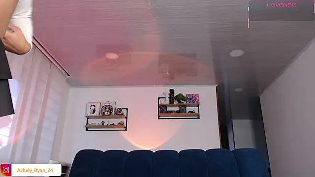 ashely ryan24 online show from February 2026 10:50:01 PM