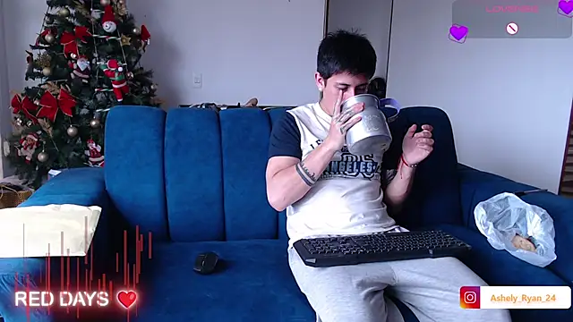 ashely ryan24 online show from November 2025 06:08:01 PM