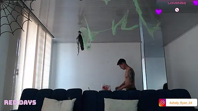 ashely ryan24 online show from October 2025 07:13:02 PM