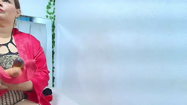 Snapshot of Rachele_x chatting on November 2025 12:31:01 PM Rachele x online show from November 2025 12:31:01 PM