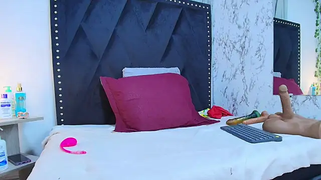 Rachele x online show from April 2026 11:26:01 AM