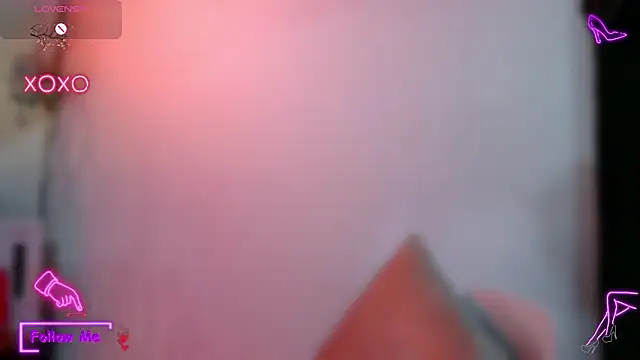 LauGrayJ online show from October 2025 09:49:02 PM