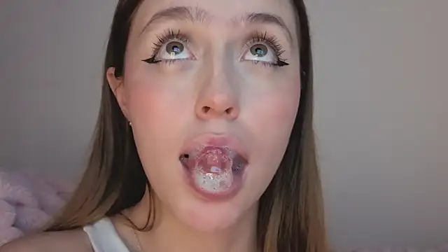 SofiaGc online show from October 2025 03:40:02 AM