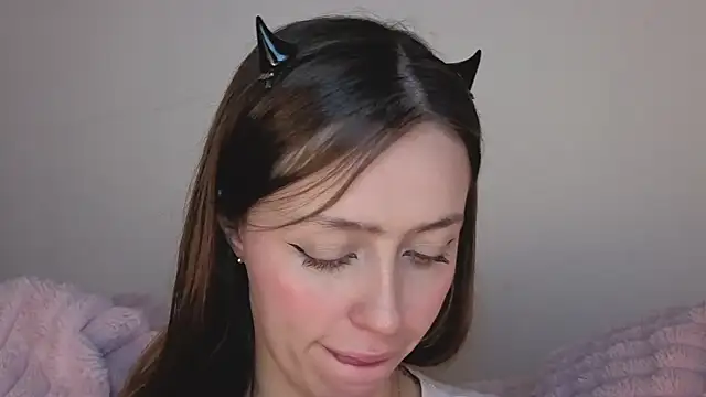 SofiaGc online show from November 2025 04:38:02 AM