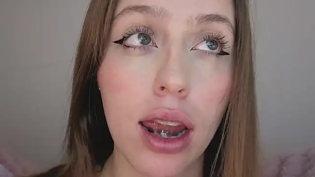 SofiaGc online show from October 2025 03:52:02 AM