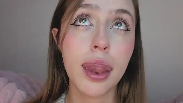 SofiaGc online show from October 2025 03:51:01 AM