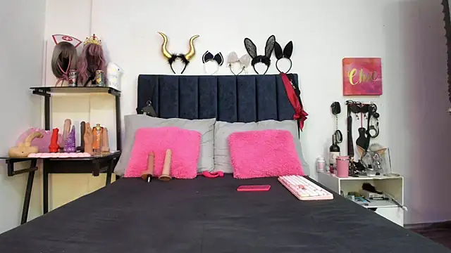 emmily giraldo online show from January 2026 01:18:02 PM