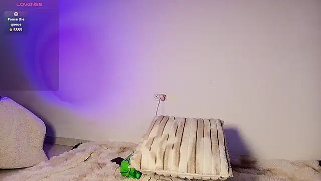 Madeline Dreams online show from January 2026 01:40:01 PM