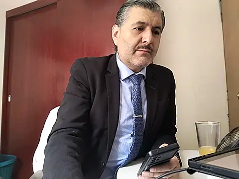 BushBator online show from February 2025 08:04:02 PM