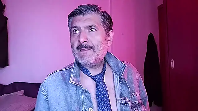 BushBator online show from October 2025 06:45:01 AM