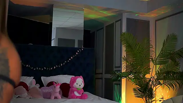 MissKiarra online show from February 2026 07:37:01 PM