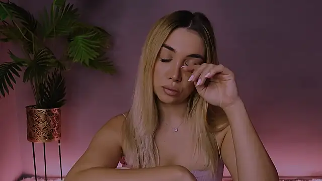 Jessielle online show from January 2026 01:48:02 PM