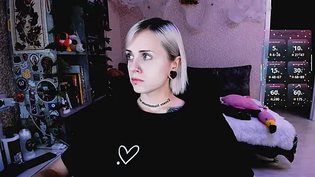 NaniMoore online show from November 2025 08:24:01 PM