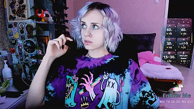 NaniMoore online show from December 2025 07:57:02 PM