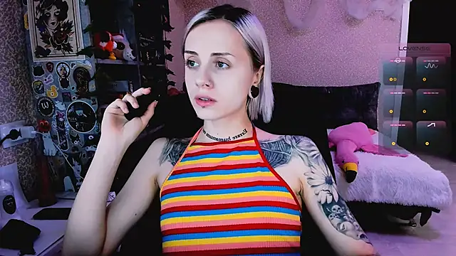 NaniMoore online show from November 2025 08:13:02 PM