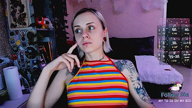 NaniMoore online show from November 2025 09:13:02 PM