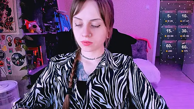 Snapshot of NaniMoore chatting on February 2025 08:03:01 PM NaniMoore online show from February 2025 08:03:01 PM