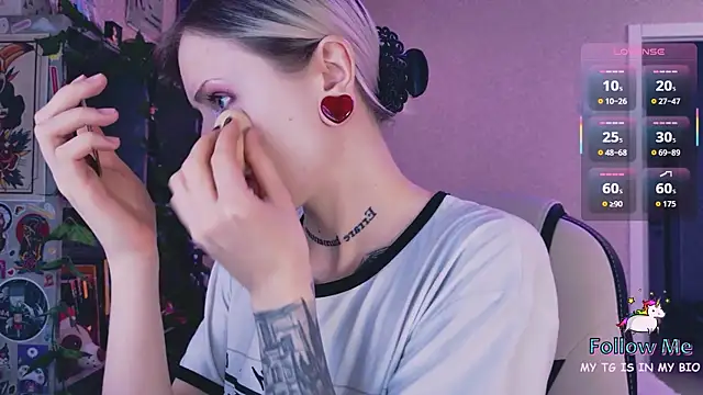 NaniMoore online show from March 2026 08:16:02 PM