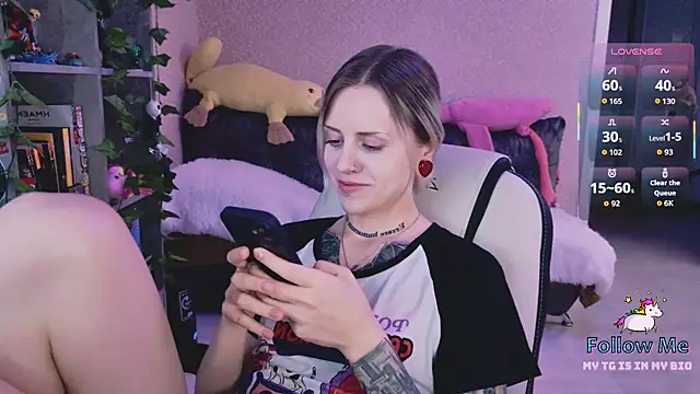 NaniMoore online show from March 2026 08:13:01 PM