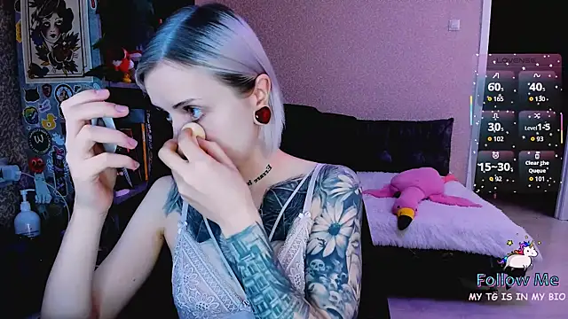 NaniMoore online show from December 2025 09:09:02 PM