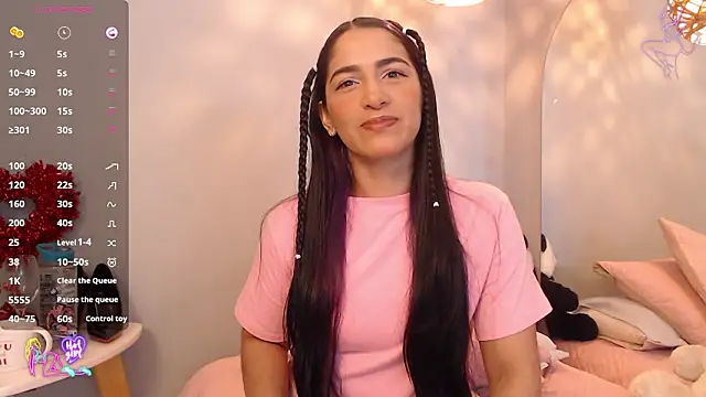 Snapshot of Thayssa_ross chatting on March 2026 02:43:01 PM Thayssa ross online show from March 2026 02:43:01 PM