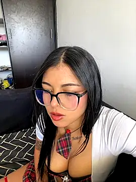 Dulce-diosa online show from October 2025 06:42:01 PM
