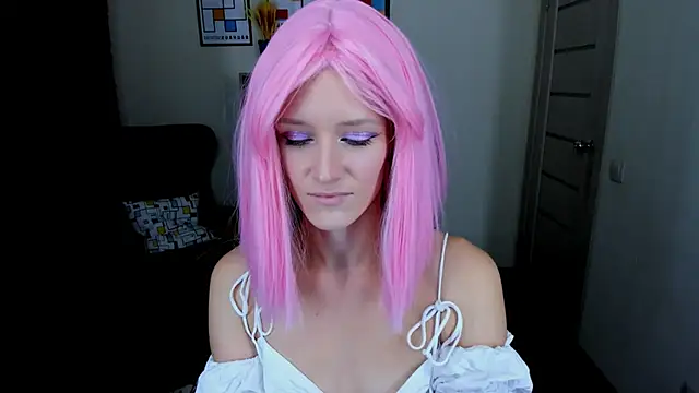 Snapshot of FrancescaCollins chatting on September 2025 12:58:01 PM FrancescaCollins online show from September 2025 12:58:01 PM
