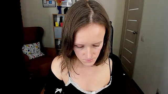 Snapshot of FrancescaCollins chatting on October 2025 02:39:01 PM FrancescaCollins online show from October 2025 02:39:01 PM