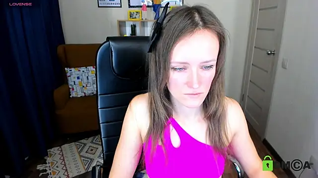 Snapshot of FrancescaCollins chatting on February 2025 11:27:01 AM FrancescaCollins online show from February 2025 11:27:01 AM