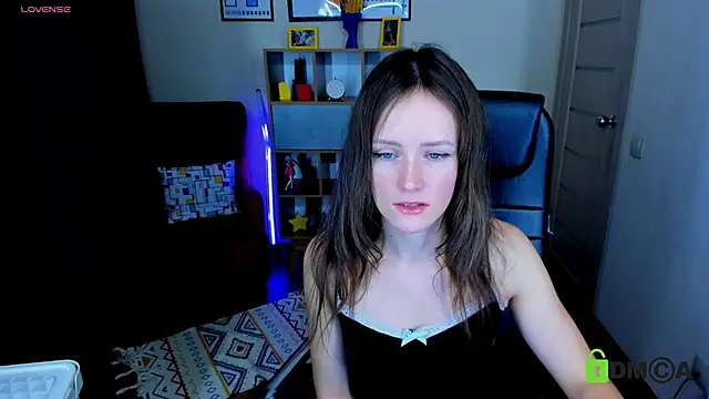 Snapshot of FrancescaCollins chatting on January 2025 07:32:02 AM FrancescaCollins online show from January 2025 07:32:02 AM