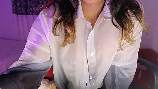 Asian FemQeen online show from October 2025 01:02:01 PM