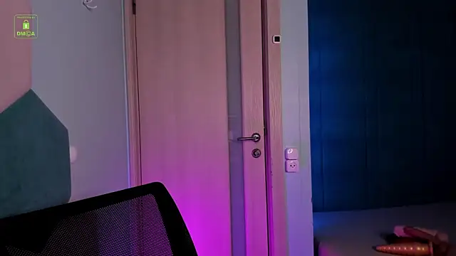 Snapshot of MarkGWalker chatting on February 2025 04:32:02 AM MarkGWalker online show from February 2025 04:32:02 AM