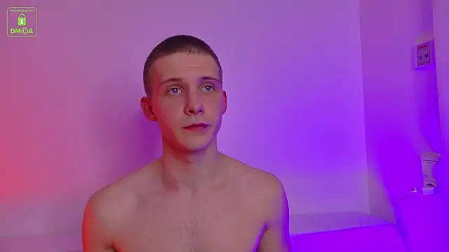 Snapshot of MarkGWalker chatting on December 2025 03:44:02 PM MarkGWalker online show from December 2025 03:44:02 PM