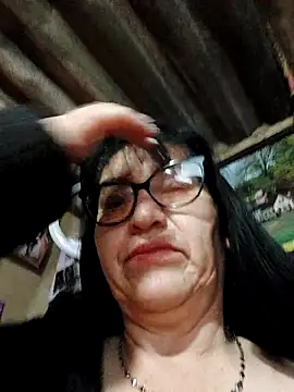 clarita 01 online show from November 2025 10:40:02 AM