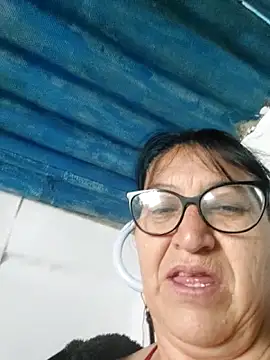 clarita 01 online show from December 2025 01:35:02 PM