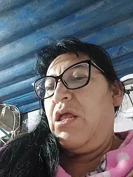 Snapshot of clarita_01 chatting on June 2026 11:43:01 AM clarita 01 online show from June 2026 11:43:01 AM