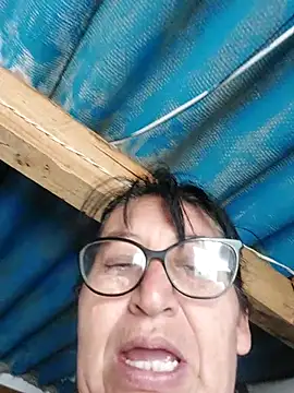 clarita 01 online show from January 2026 01:04:02 PM