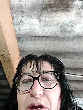 clarita 01 online show from October 2025 11:19:01 AM