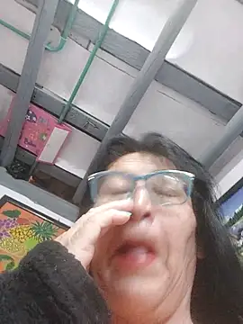 clarita 01 online show from February 2026 01:07:02 PM