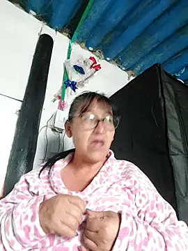 clarita 01 online show from December 2025 12:37:01 PM