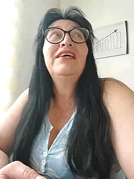 Snapshot of clarita_01 chatting on September 2025 02:02:02 PM clarita 01 online show from September 2025 02:02:02 PM