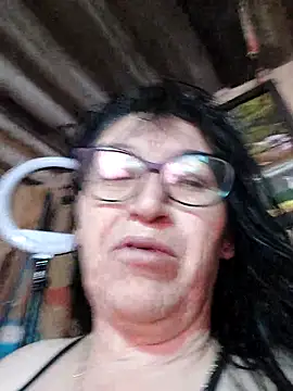 clarita 01 online show from November 2025 11:42:02 AM