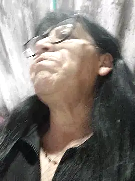 clarita 01 online show from October 2025 11:09:01 AM