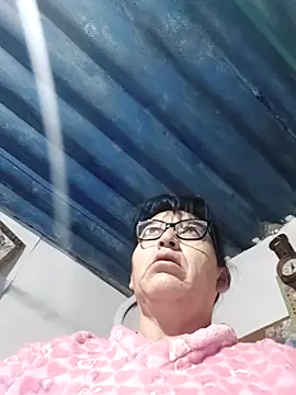 clarita 01 online show from April 2026 11:02:01 AM