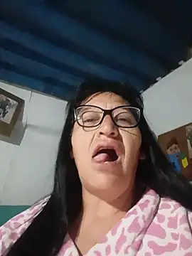 Snapshot of clarita_01 chatting on June 2026 10:12:02 AM clarita 01 online show from June 2026 10:12:02 AM