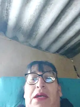 clarita 01 online show from November 2025 11:26:01 AM