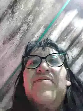 clarita 01 online show from October 2025 10:56:01 AM