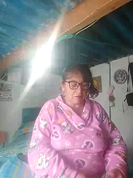 clarita 01 online show from March 2026 01:00:02 PM