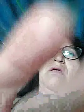 clarita 01 online show from December 2025 01:36:01 PM